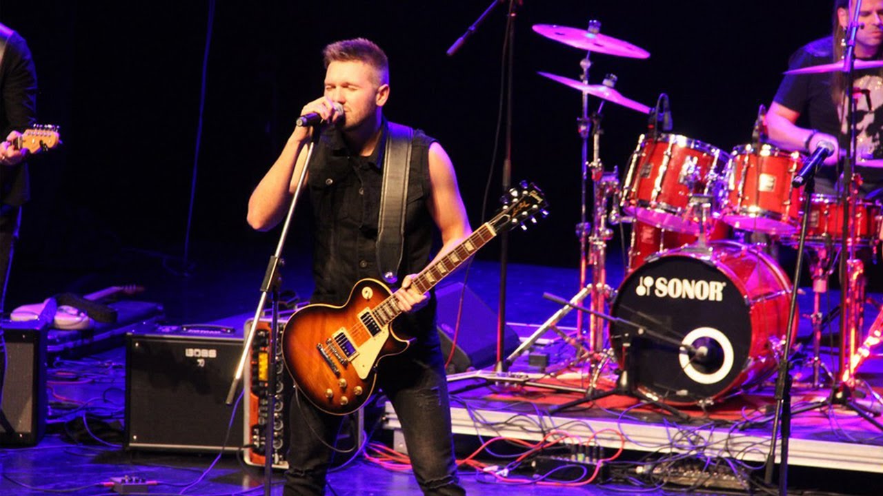 Ivan Ivanković - U ovaj grad (LIVE)