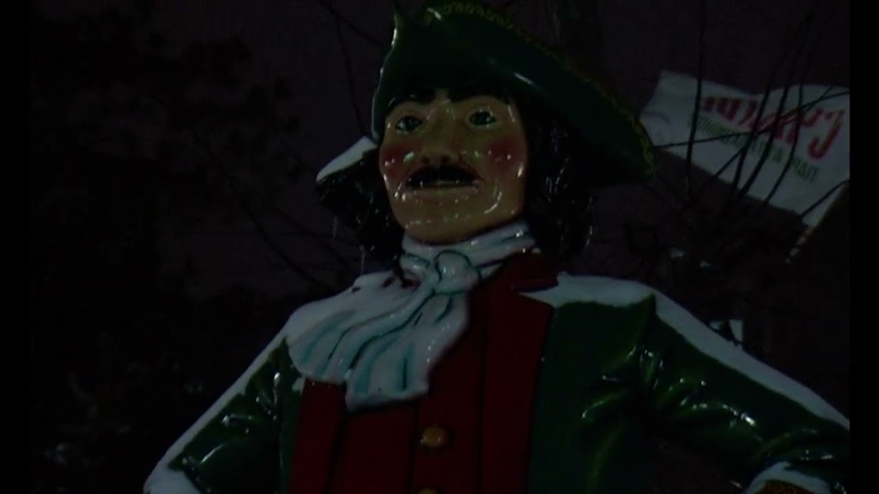 Феодосия, снег выпал и не тает.