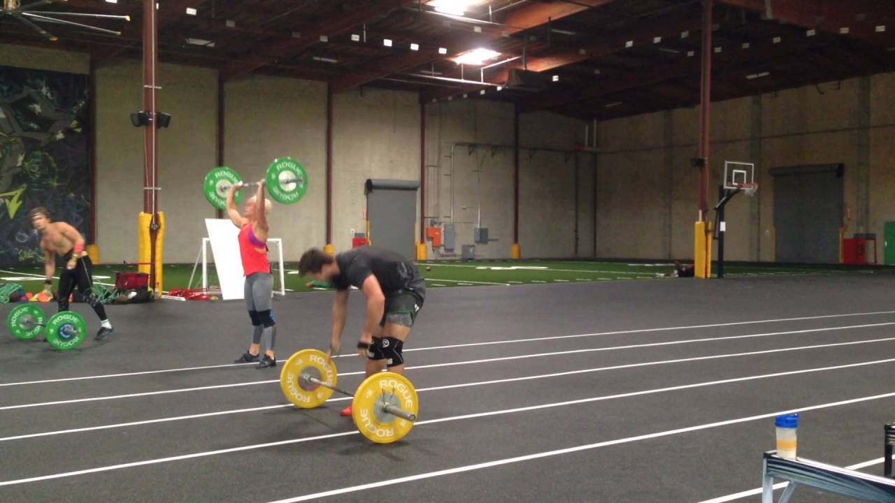 50 thrusters by Axel, Sara Sigmundsdóttir (35kg) and Lukas Esslinger (50kg) (different angle)