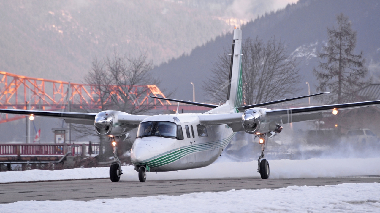 Rockwell 690B Turbo Commander Landing