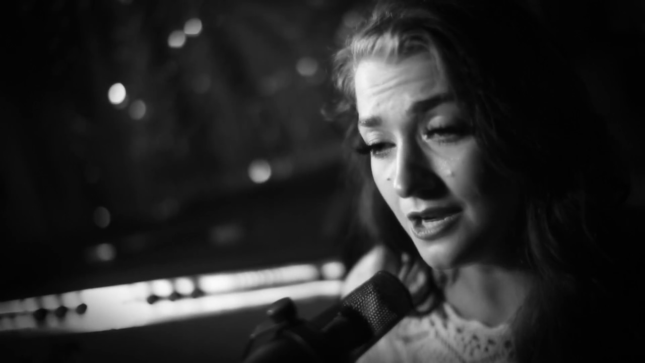 Leonard Cohen/Jeff Buckley - Hallelujah (Lola Kristine Cover)
