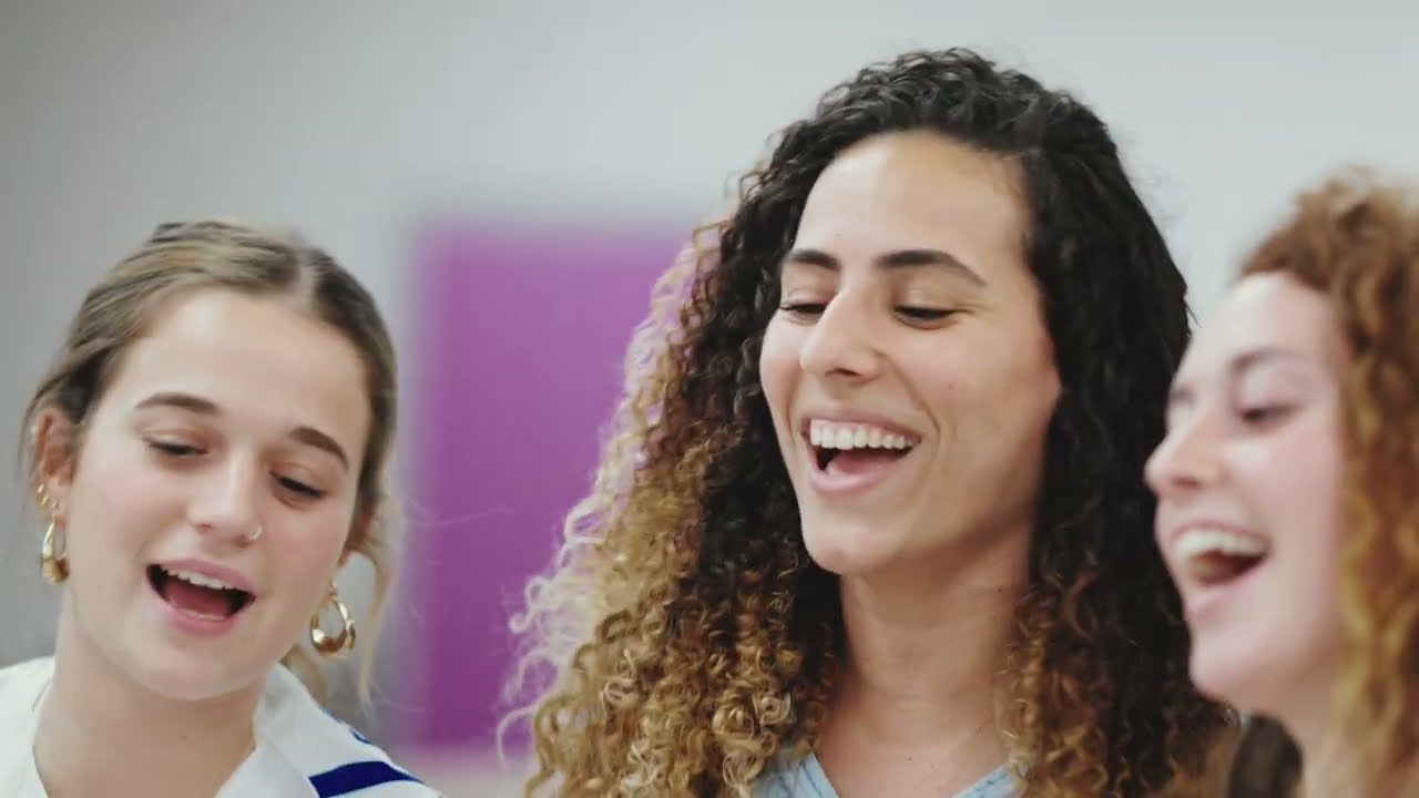מחוזקים לעולם | פנימיית נקודת חן - קיבוץ סעד | שירת המונים בשיתוף עם אולפנת אמנה כפר סבא | וזה הקול