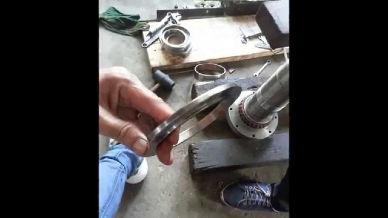 Thay bi trục chính của máy tiện cnc