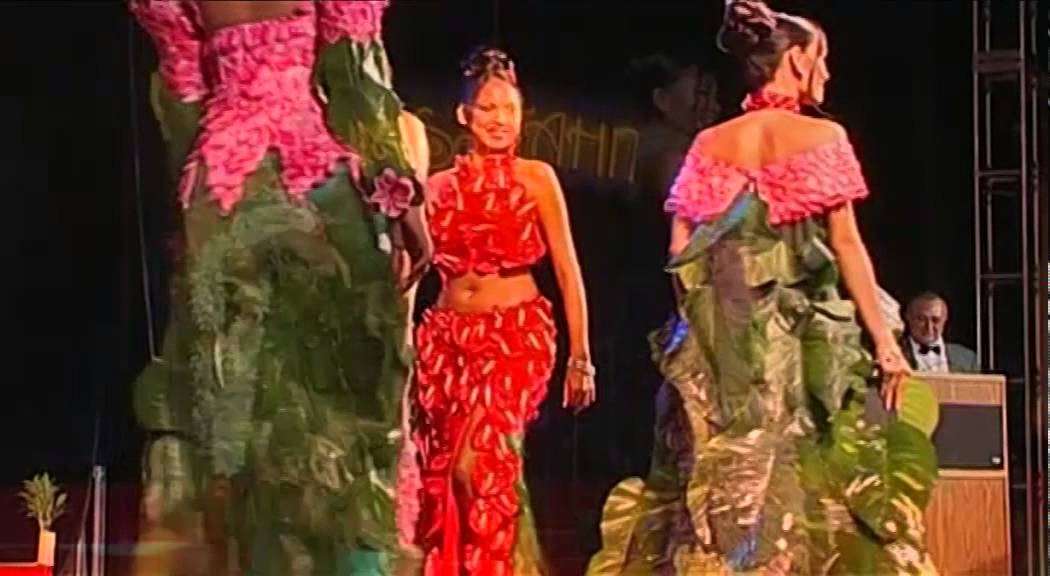 Miss Tahiti, défilé en tenue végétale