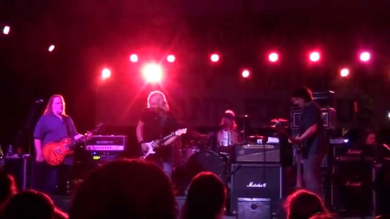 Gov't Mule - She's 19 Years Old ft. Paul Nelson & Papa John Gros - Island Exodus 6