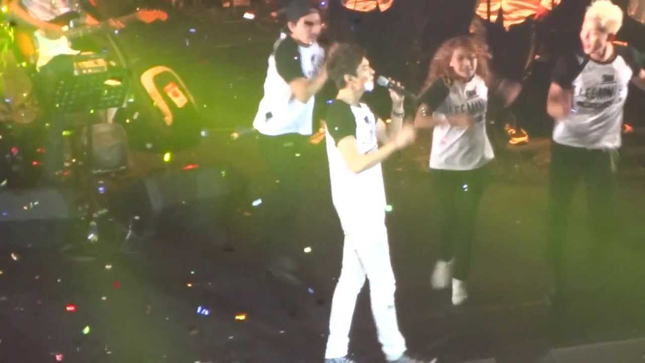 Lee Minho shows off his dance moves in Manila concert (2013)
