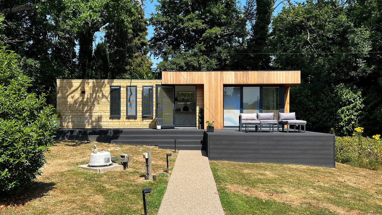 Garden annexe in surrey