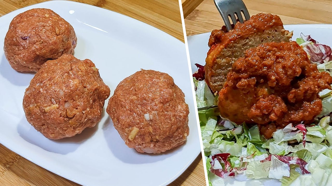 The Fabulous Meatball with Rag&ugrave; Sauce.