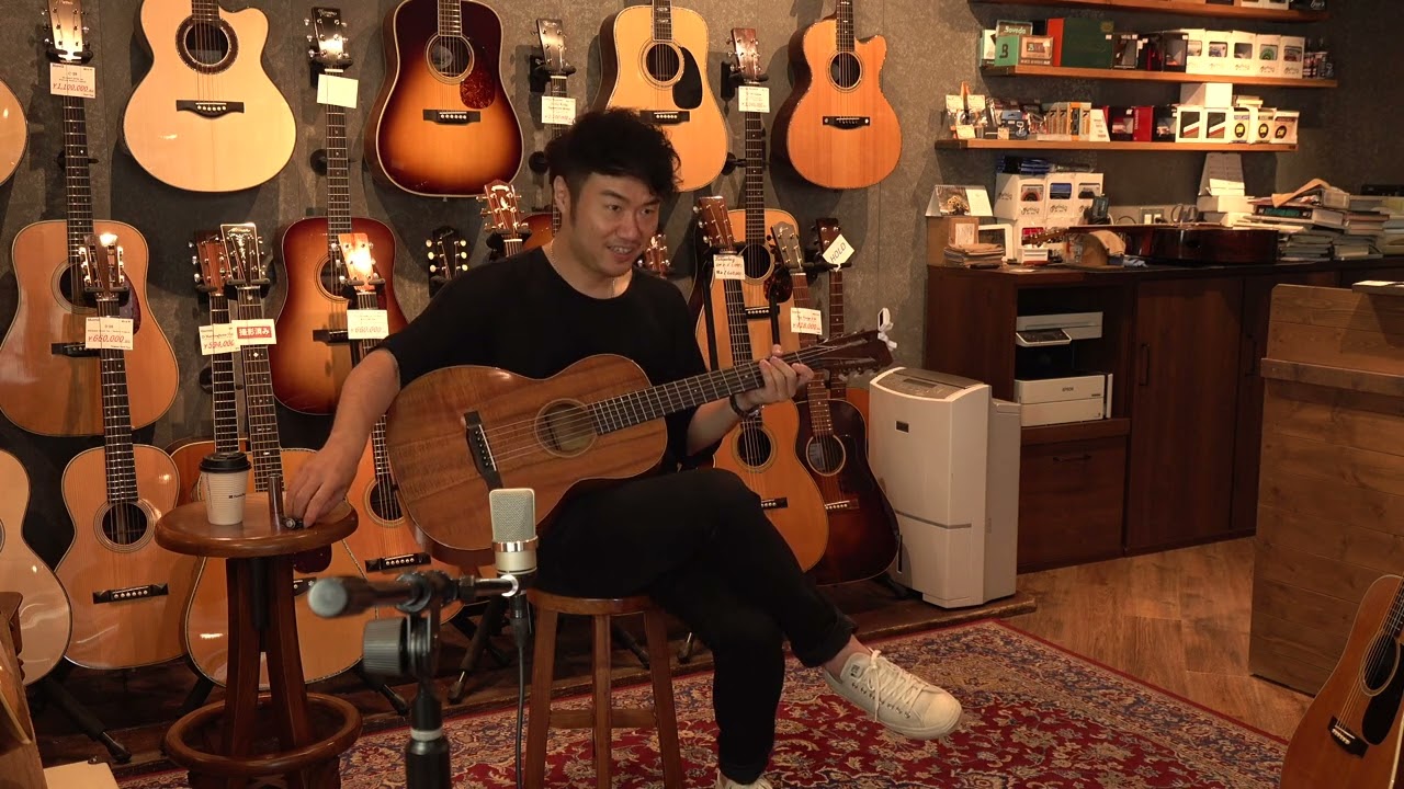 Martin 0-18K (1930) Blue-G & Tetsuro Toyama (遠山 哲朗)