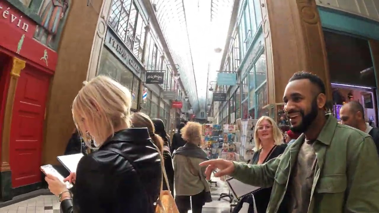 A walk through the Passage Jouffroy, Montemarte, Paris, France in 4K