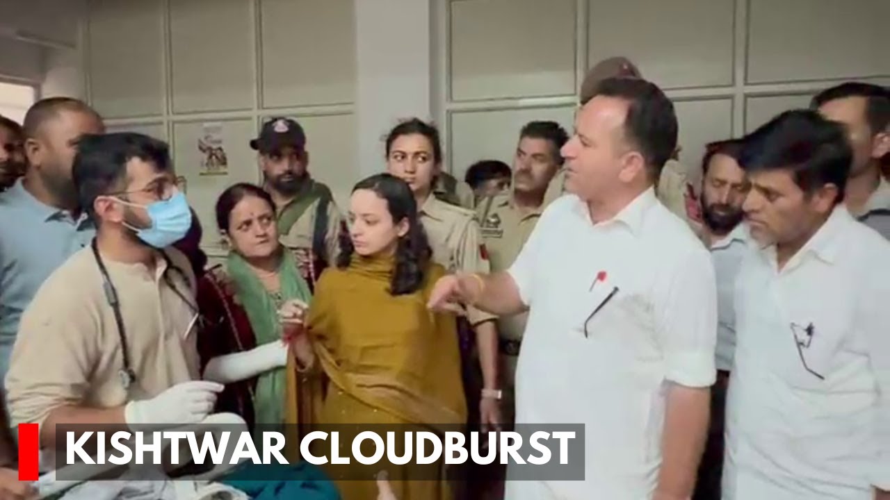 Kishtwar Cloudburst: LOP Sunil Sharma, MLA Shagun Parihar visit Paddar Hospital To Meet Injured