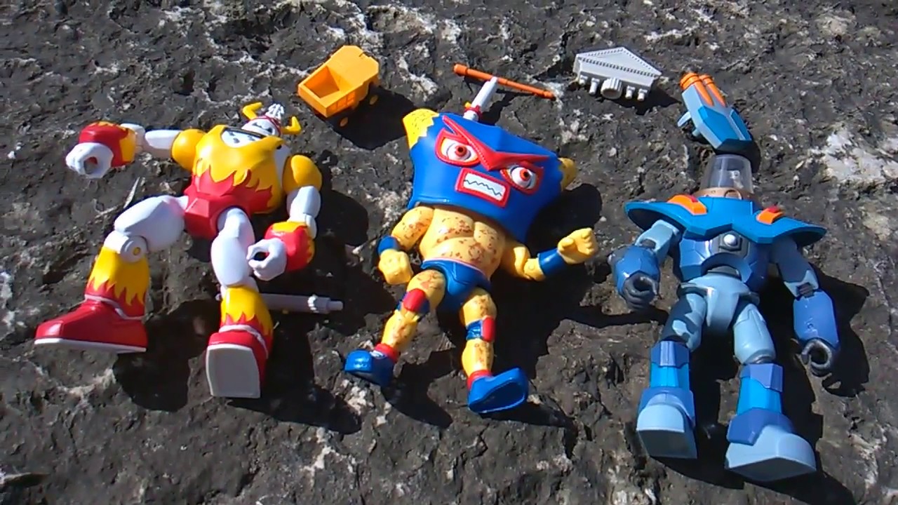 Massive Monster Mayhem! Smacktion Figures! RoBro, Macho Cheese, Dome Diddy Dome!