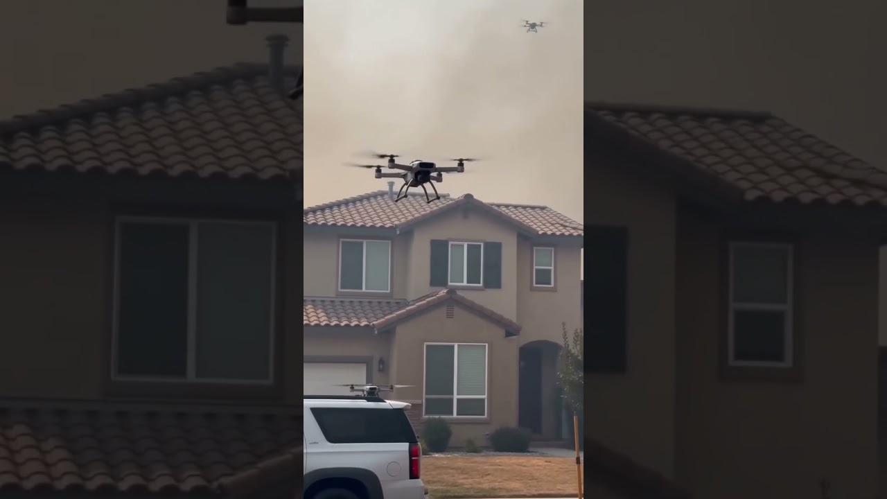 Massive wildfire spreading near residential areas.#wildfire #firefighters #CommunityStrong #FireNews