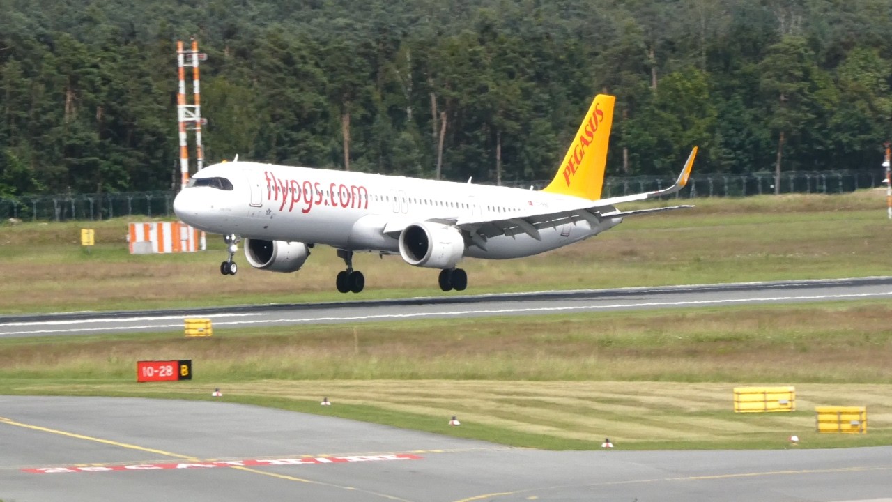 Flughafen Nürnberg NUE - Kleiner Einblick + Planespotting