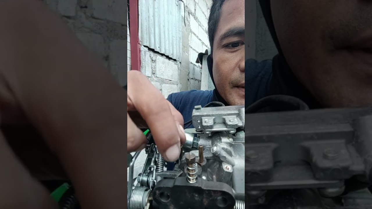 TOYOTA TAMARAW FX 7K Engine Carburetor Problem #video #installation #automechanic
