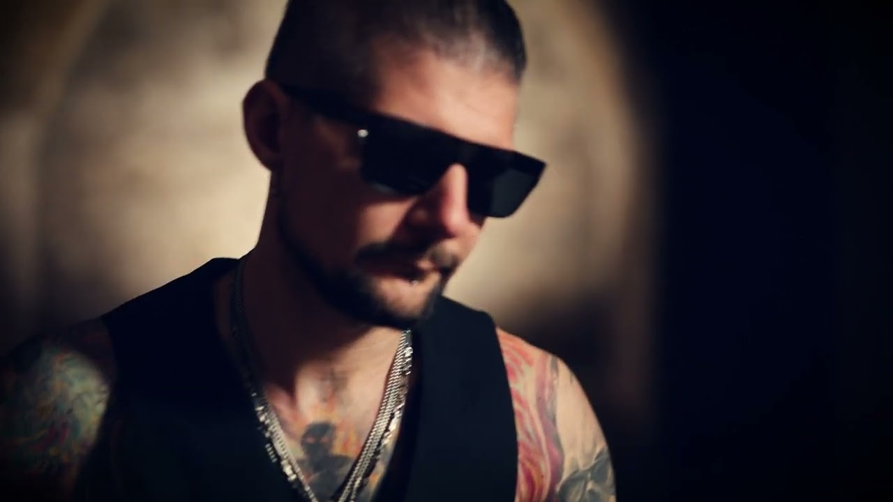 Mike Gotthard - Lullaby for M. (Official Music Video)