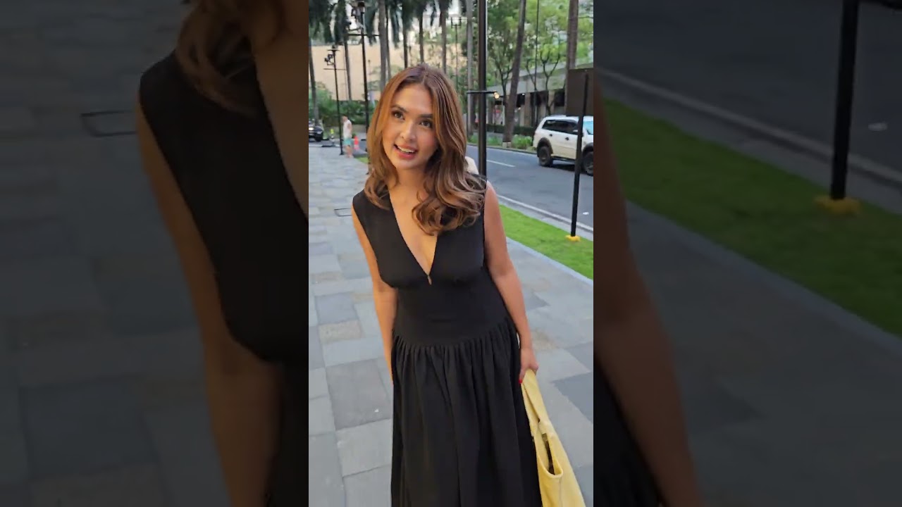 Asking Strangers if they want a free video shoot (Sofia Andres)