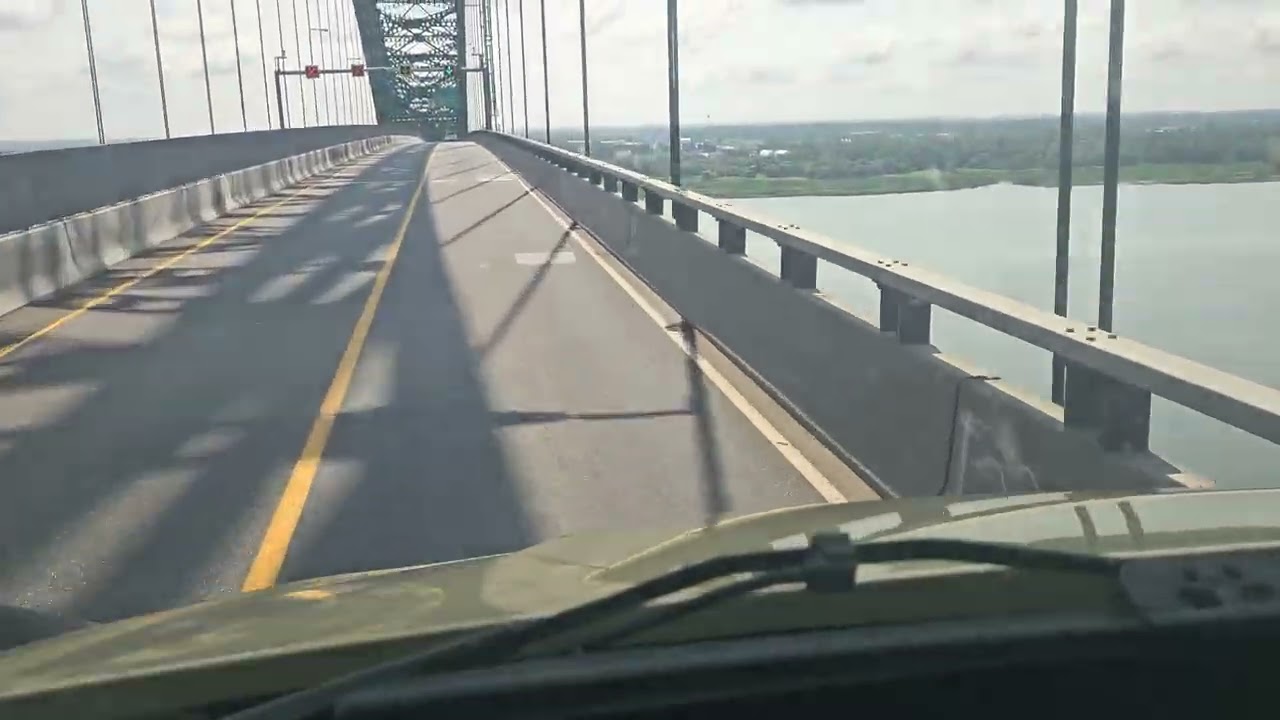 Pont Laviolette over the St Lawrence River (nice bridge crossing)
