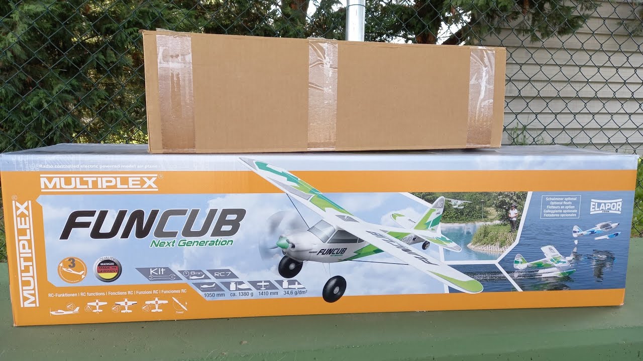 Unboxing FUNCUB 