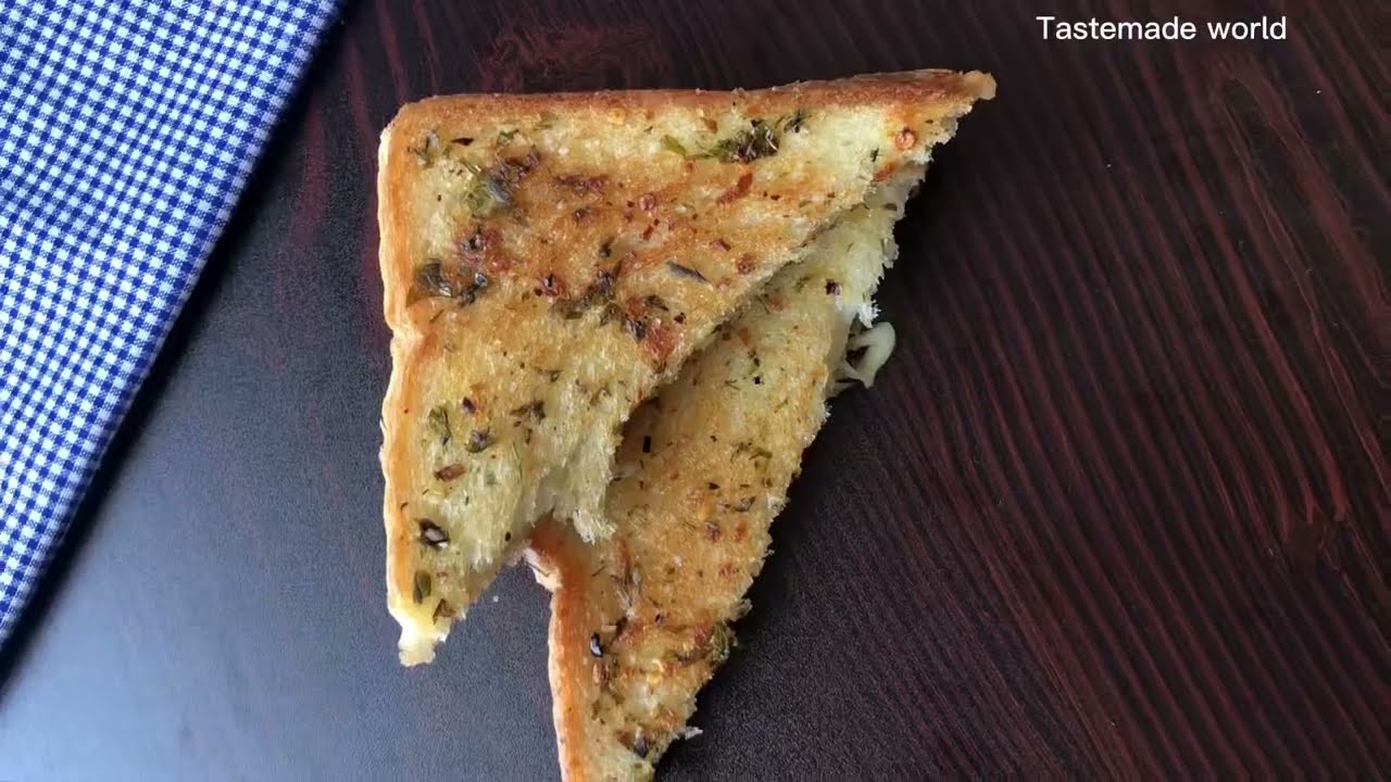Domino&rsquo;s Style Cheesy Garlic Bread || How to make perfect cheese Garlic sandwich || Tastemade world