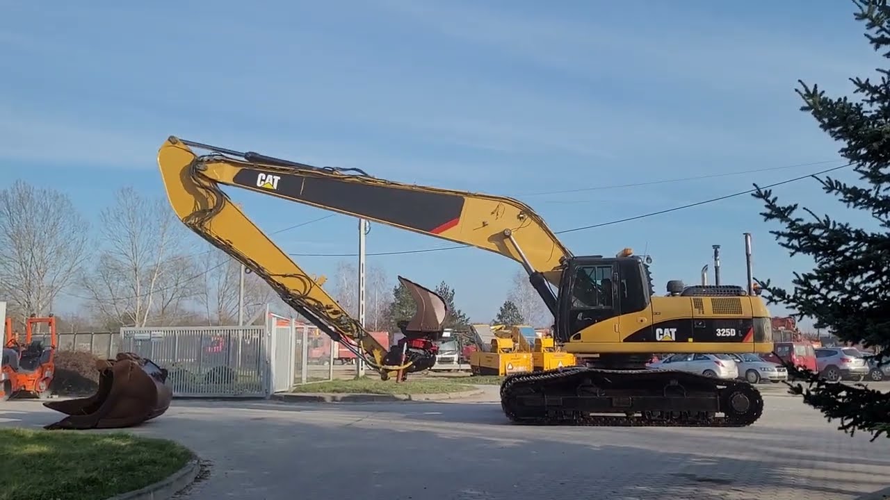 Koparka gąsienicowa Caterpillar CAT 325 D - używane maszyny budowlane i drogowe BETOMEX