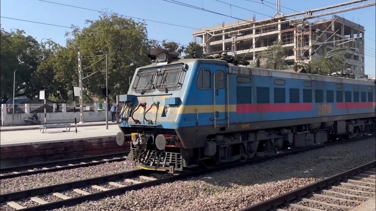 Diesel Electric Locomotive __ PERFECT Crossing FREIGHT Train __ Indian Railways