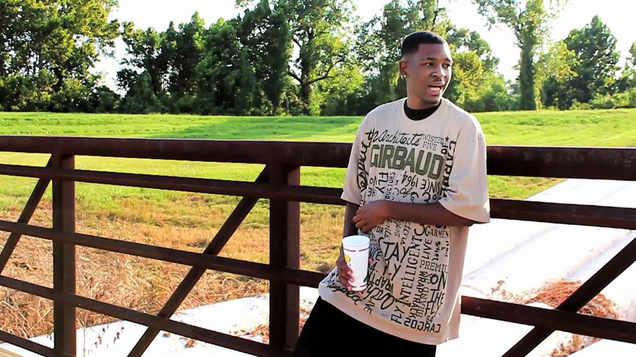 Lil Boxx ft. KaDe - Still Striving (OFFICIAL MUSIC VIDEO)