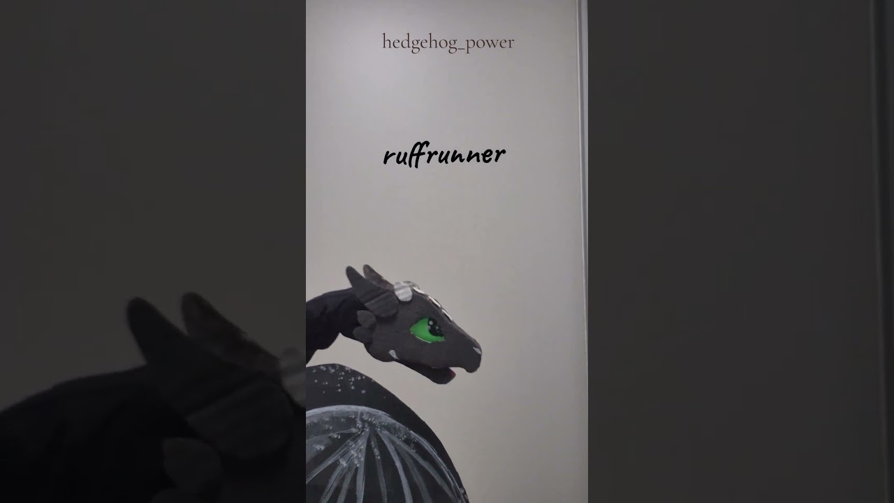 dart pouncer ruffrunner dragon puppets🤍🖤🩶