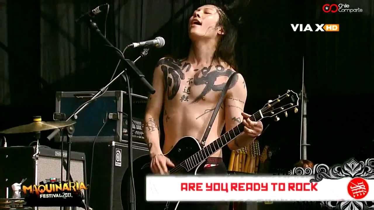 12 - Are You Ready To Rock? - Live @ Maquinaria Festival [Nov. 13] (Fixed Audio)