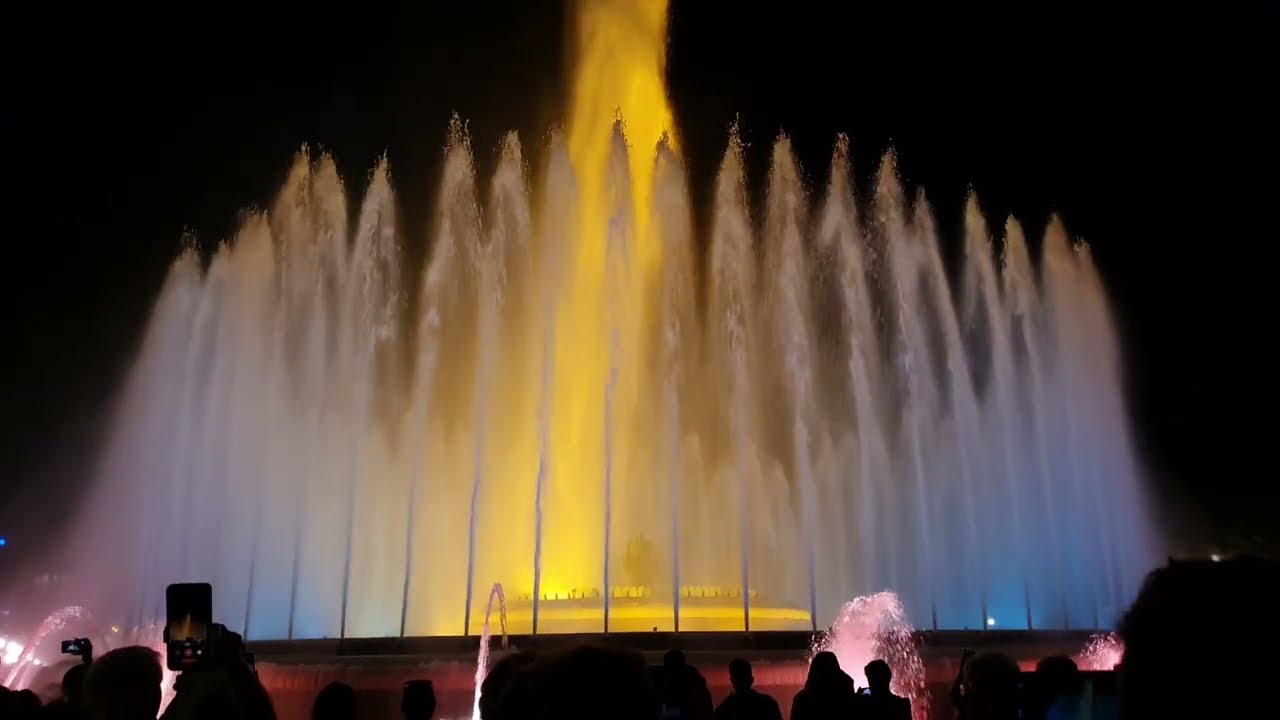 Magic Fountain of Montjuïc, a free attraction in Barcelona