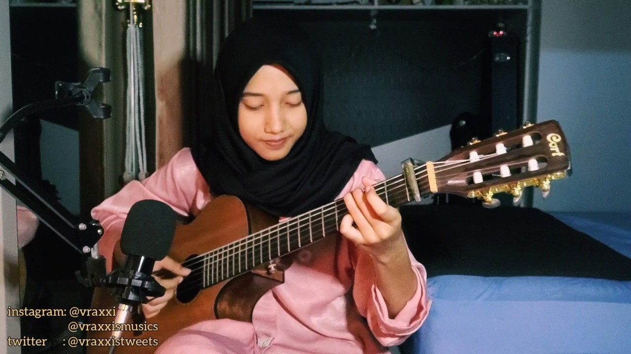 IU (아이유) - 'Through the Night (밤편지)' Guitar Fingerstyle Cover by V Ra