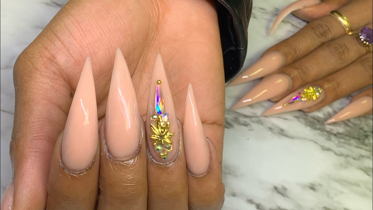 HOW TO: Stiletto Shaped Acrylic Nails with a Curve | Watch Me Work
