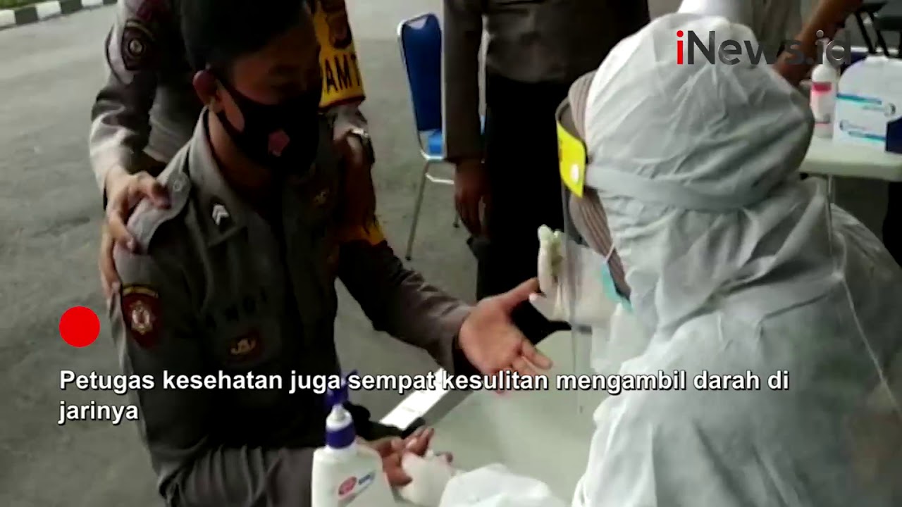 Tingkah Lucu Anggota Polisi Takut Jarum di Tasikmalaya