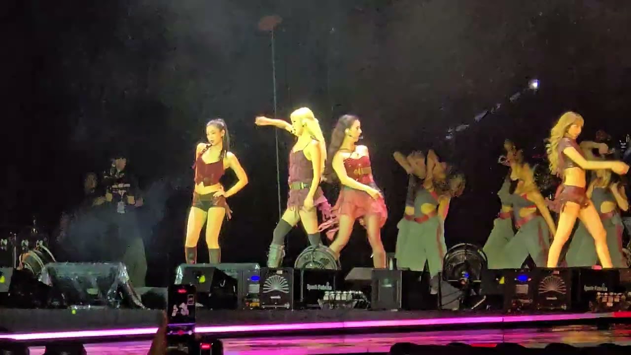2025/10/19 Blackpink - Jump    Blackpink World 《Deadline》Live In Kaohsiung