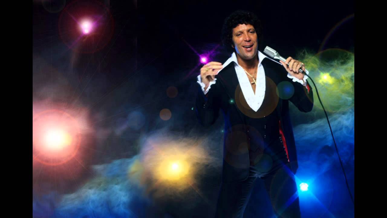 Tom Jones - Love Me Tonight