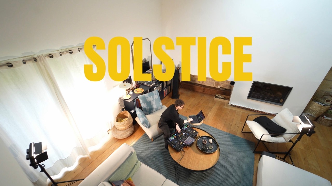 Intimate Living Room Chill DJ Set | Solstice Hors Série 001 | Kaytranada, Tame Impala, Disclosure...