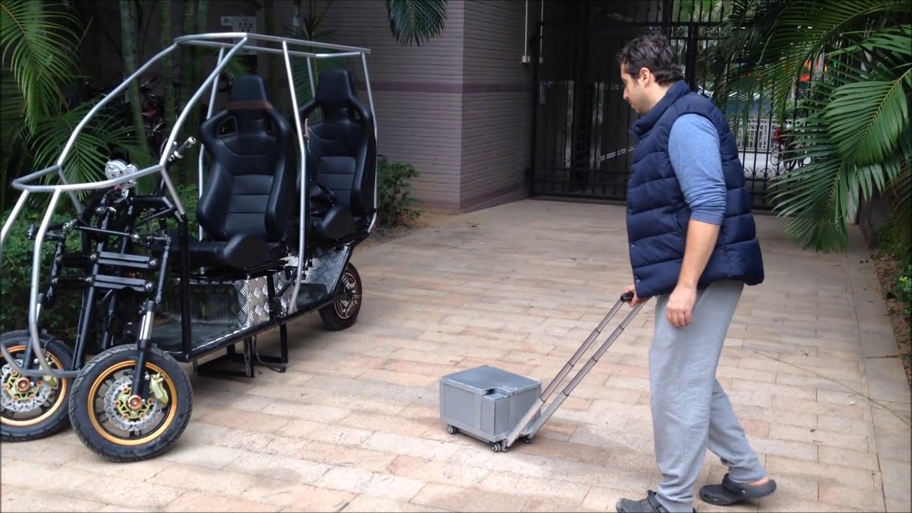 ThinRoadster - World's most narrow car