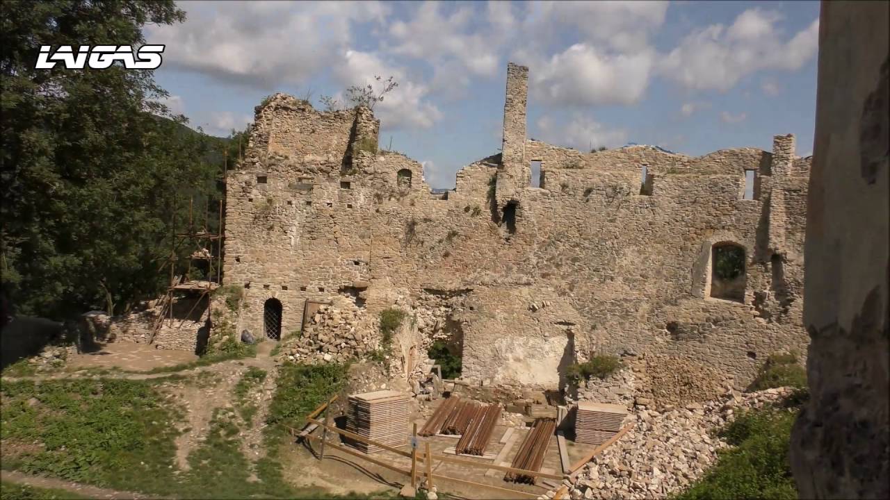 POVAZSKY CASTLE - Castle in Old Europe/SLOVAK REPUBLIC/