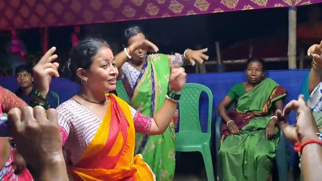 একাই মাতিয়ে দিল বৌদিমনি || Moyna cholot chalot ||