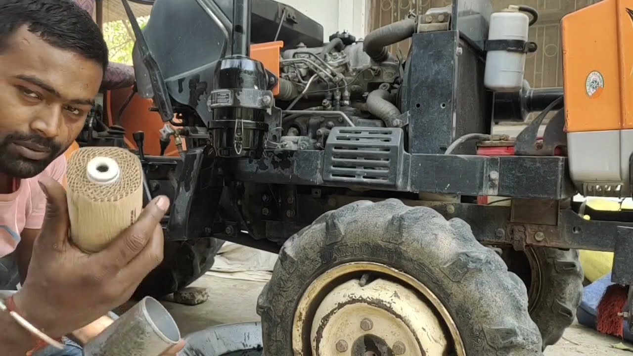 #video वीएसटी मित्सुबिशी शक्ति ट्रैक्टर मोबील सर्विस     VST MITSUBISHI SHAKTI TRACTOR (VT 224 -1D)