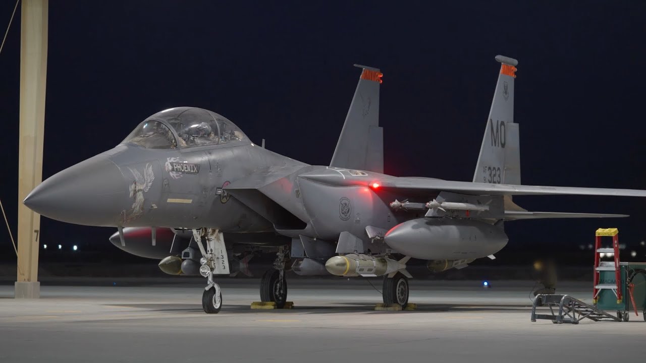 U.S. Airforce F-15E Strike Eagles conduct air-strike against ISIS | Mr. Warhawk