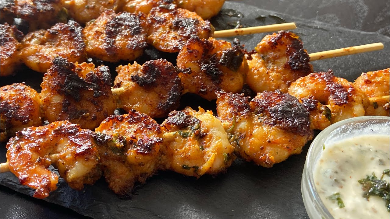 GRILLED PRAWNS / CREVETTES GRILLÉES | Prag’s Cuisine