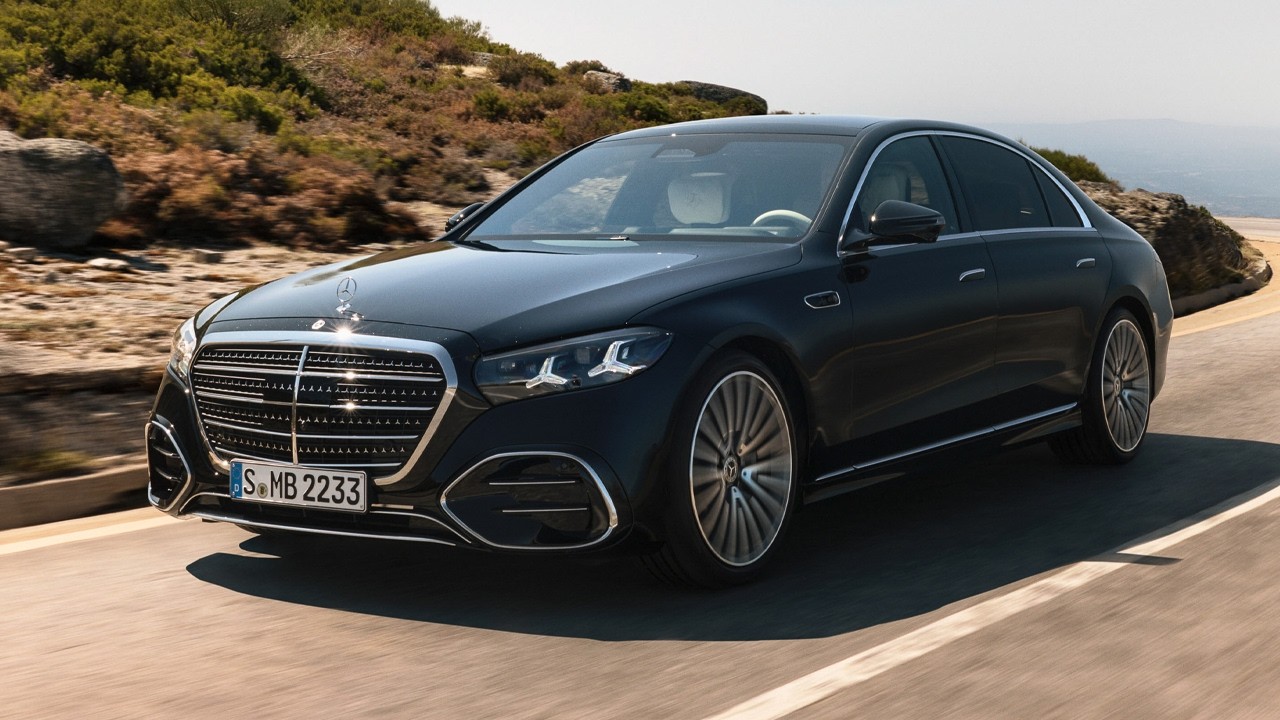Новый Mercedes-Benz S-Class W223 2026 года — ходовые качества, экстерьер и интерьер.
