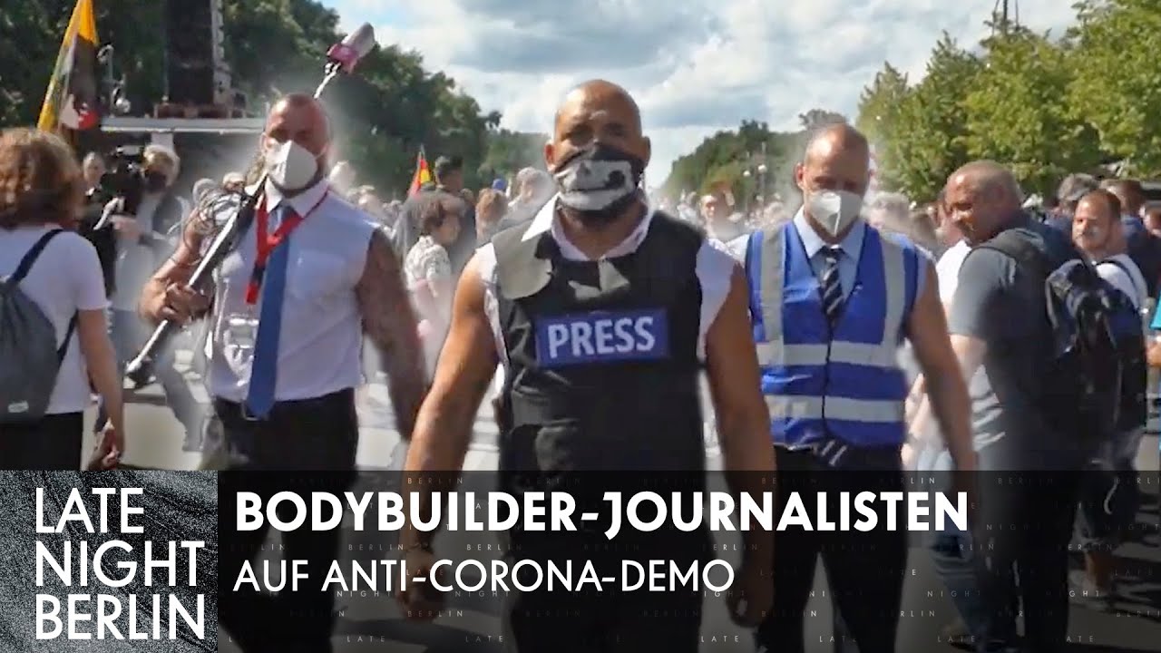 Klaas schickt Bodybuilder-Journalisten auf Anti-Corona-Demo | Late Night Berlin | ProSieben