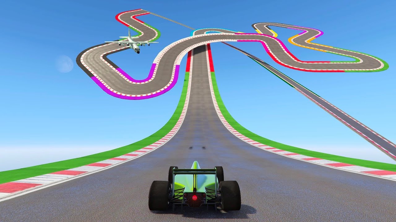 F1 Maze Track Race - Where Does This Thing End!!