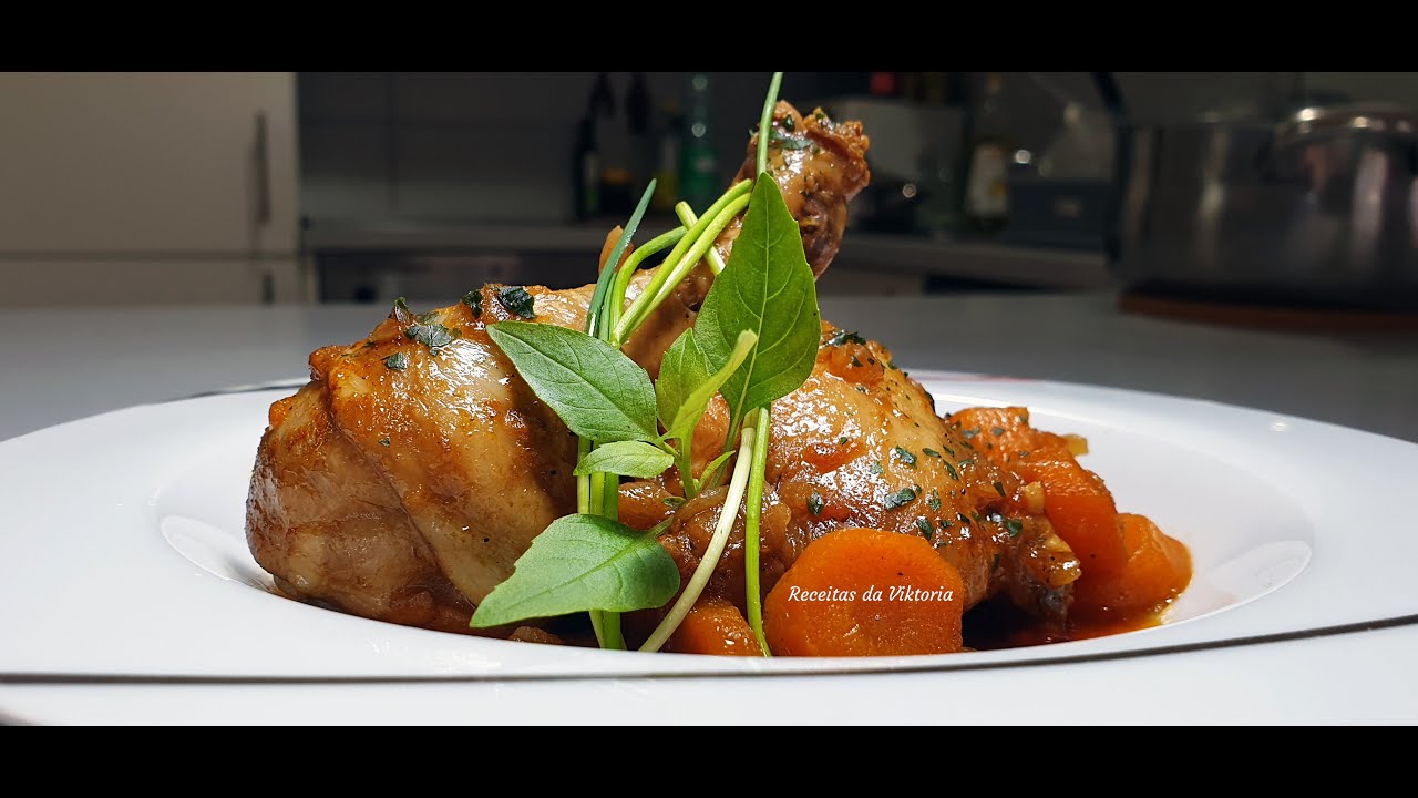 Coxas de frango estufadas - 𝓡𝓮𝓬𝓮𝓲𝓽𝓪𝓼 𝓭𝓪 𝓥𝓲𝓴𝓽𝓸𝓻𝓲𝓪 👩‍🍳
