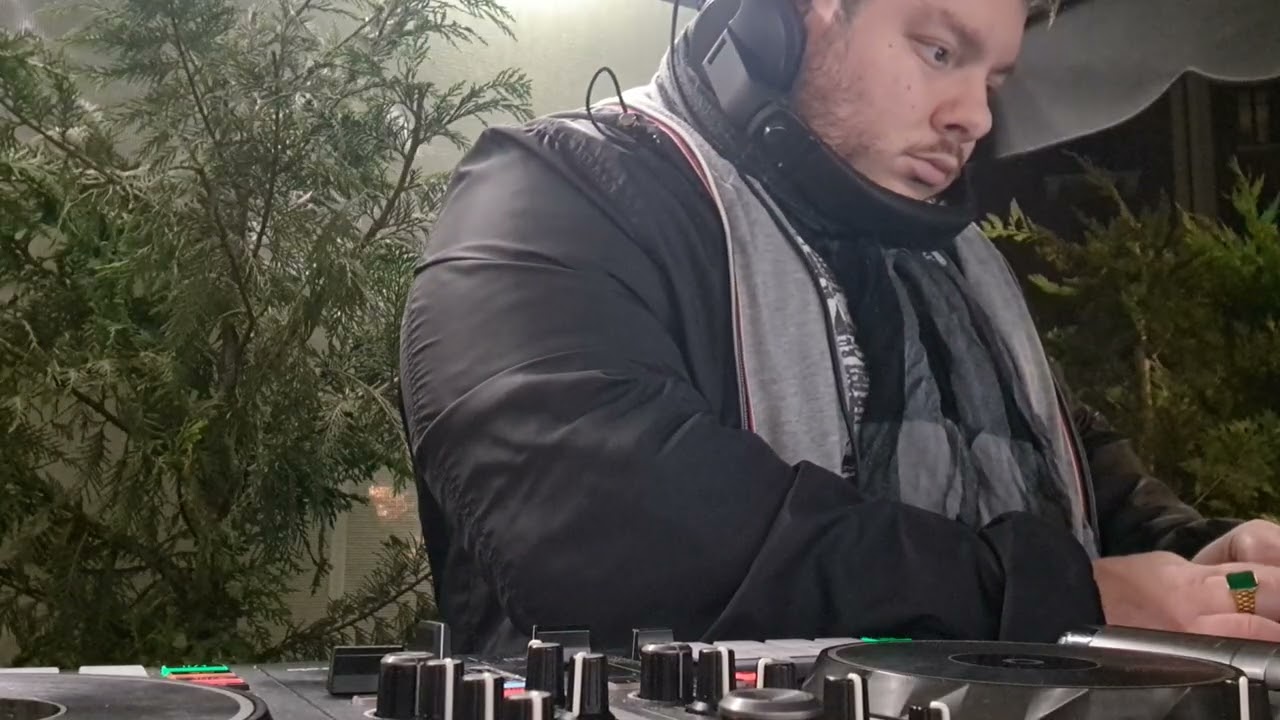 Dj fedex dj al bar traib corso dante  12 h torino
