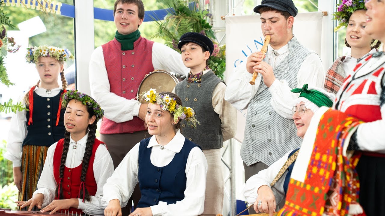 FOLKLORAS KOPA 