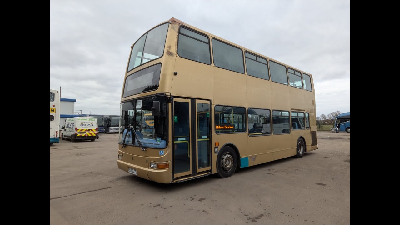 LT02 ZZJ - 2002 (02) Dennis Trident Plaxton President