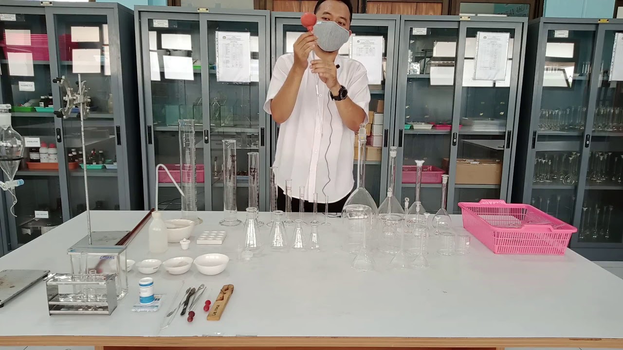Pengenalan Alat Laboratorium Kimia Farmasi